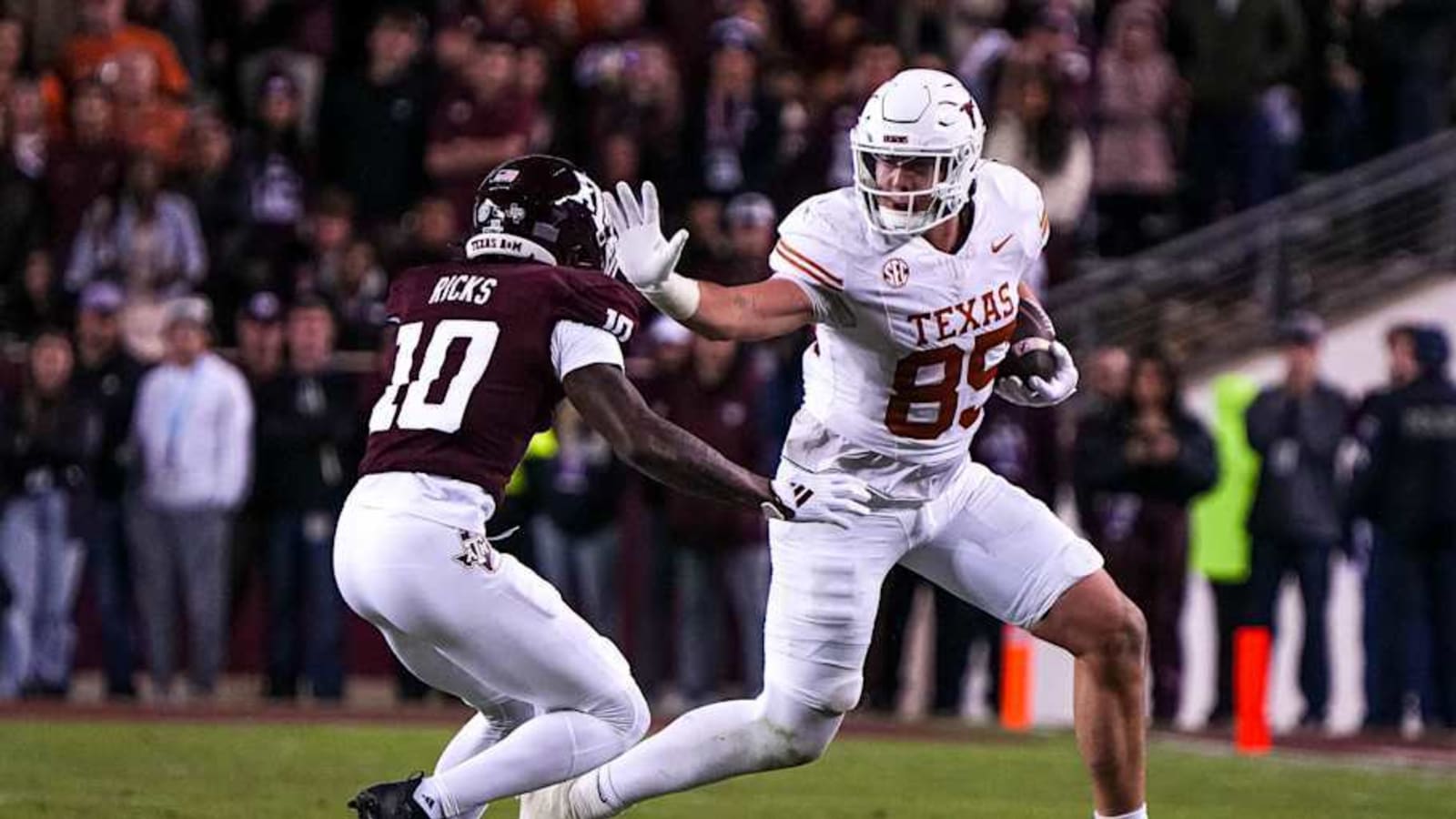 Gunnar Helm Close to Making Texas Longhorns History