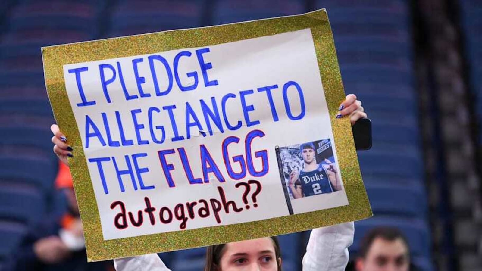 Season&#39;s Largest Crowd Watches Duke Basketball History in the Making