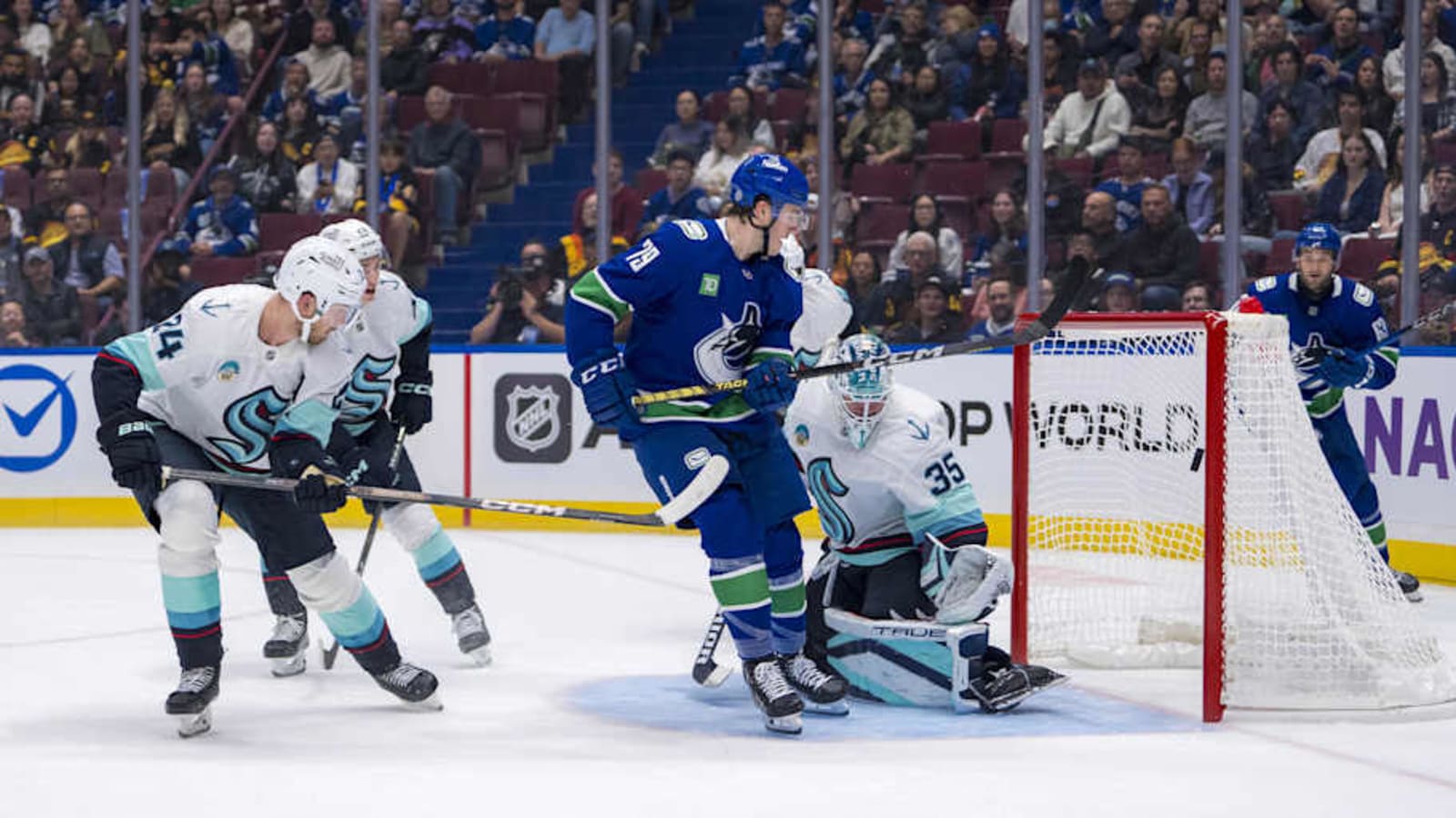 Canucks Release Former Blues Forward