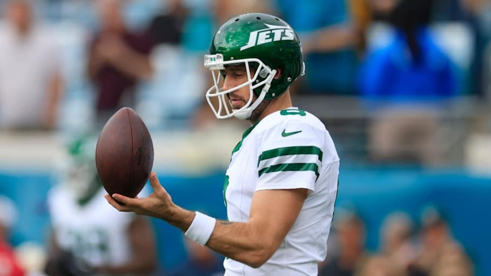 Titans Projected to Sign Aaron Rodgers