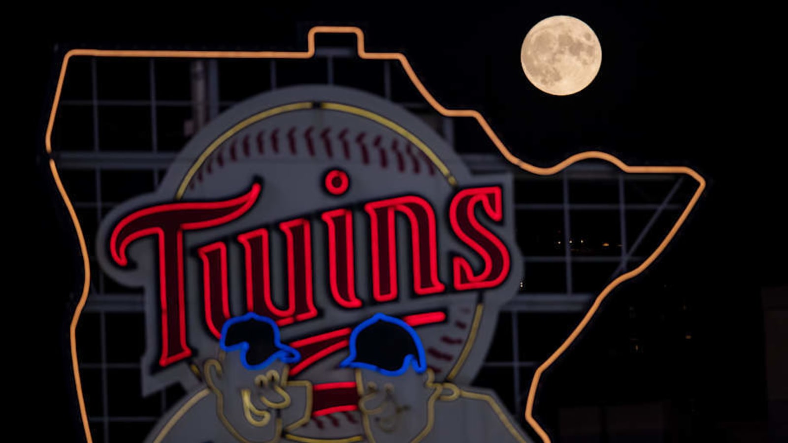 Twins reveal jersey numbers for latest free agent signings