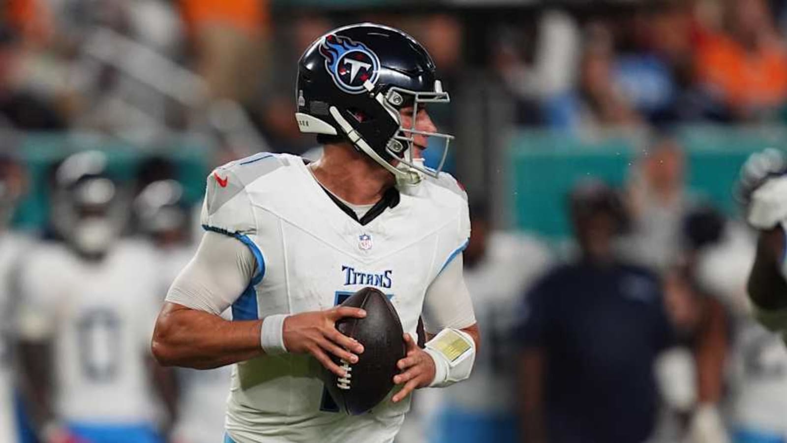 NFL Coach Predicts Titans QB Change