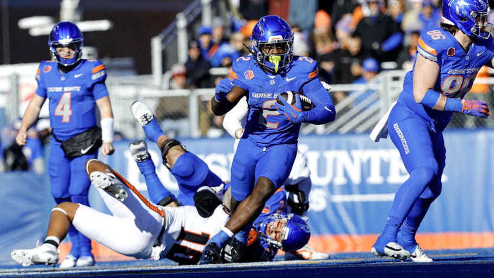 Boise State up to No. 10 in College Football Playoff rankings, still projected to receive first-round bye