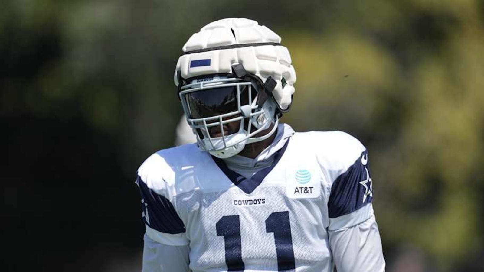 Micah Parsons returns to practice, offers glimpse of hope for Dallas