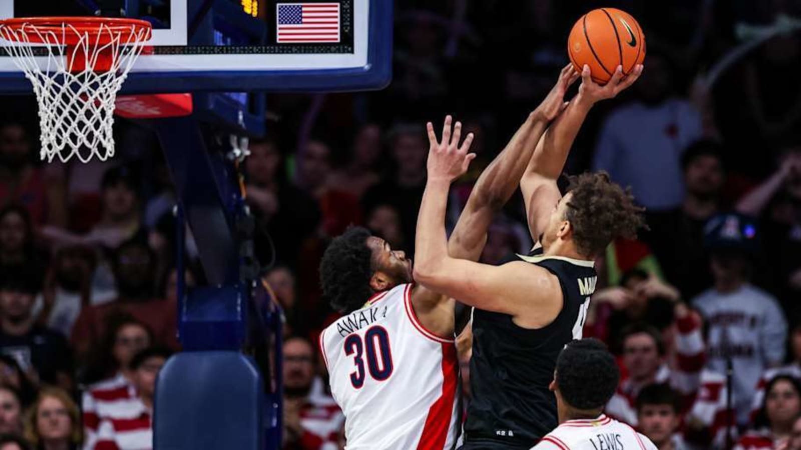 Tennessee transfer making big impact for Arizona