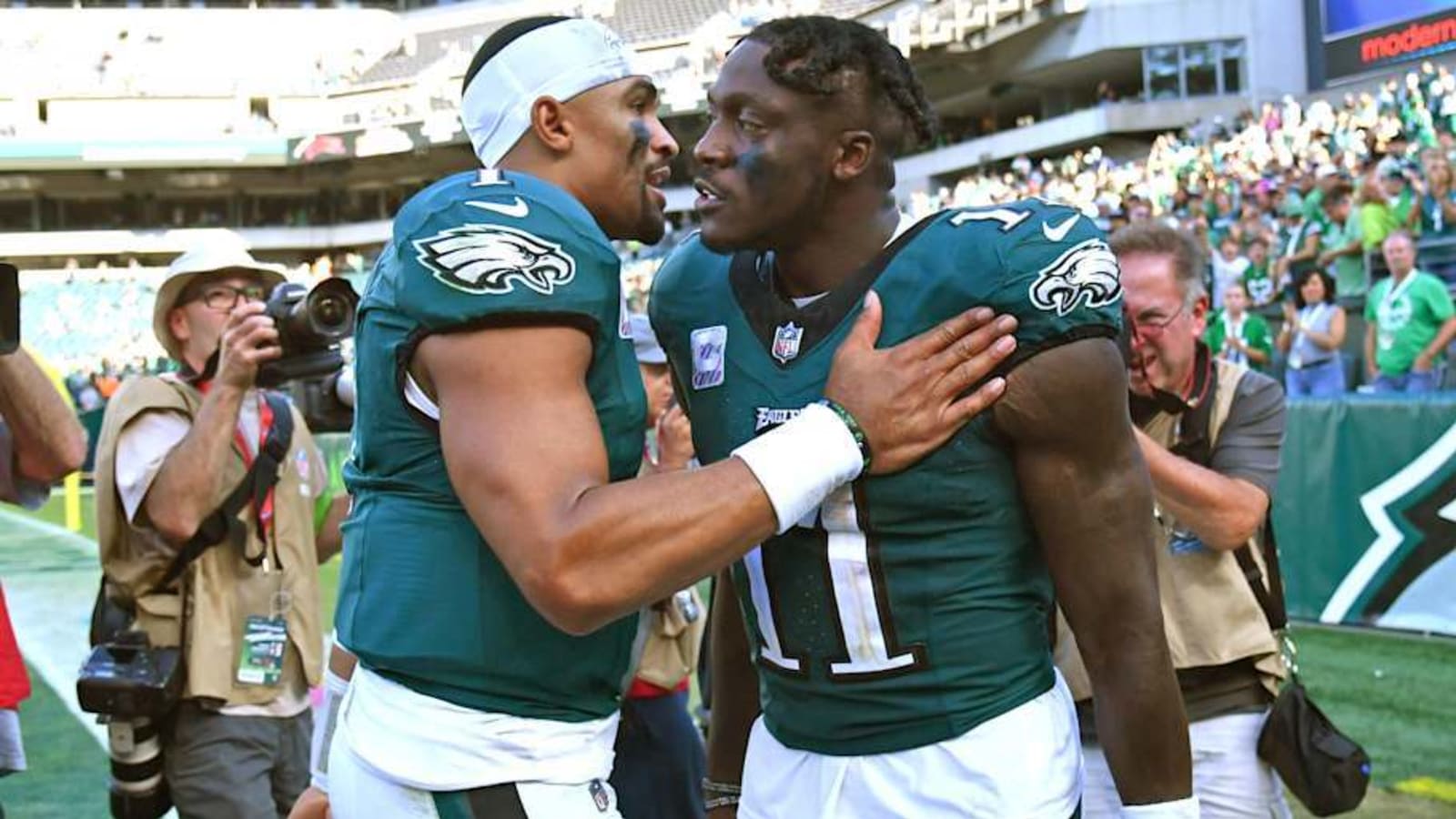 A.J. Brown provides eye-opening quote regarding his relationship with Jalen Hurts