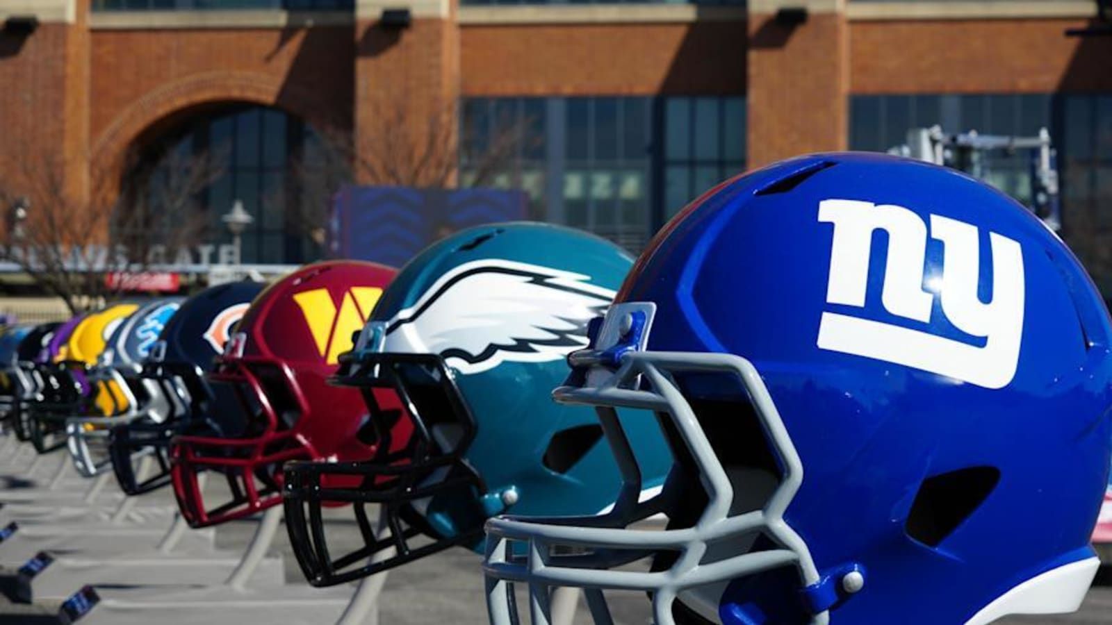 Eagles Sign Intriguing Playmaker Ahead Of Browns Game