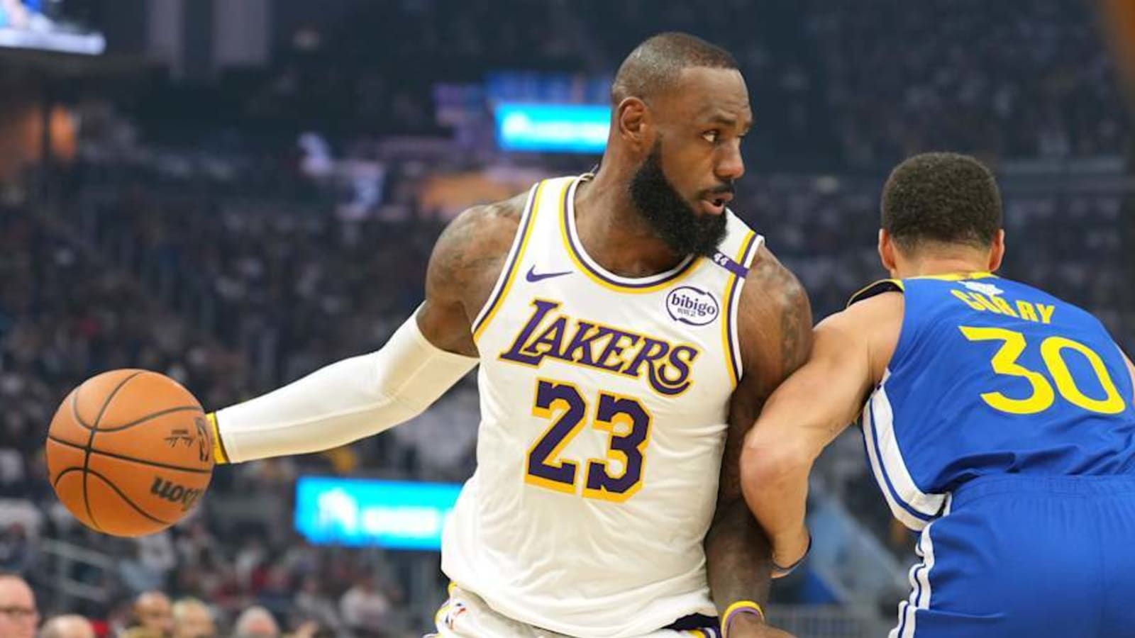 Lakers Legend Magic Johnson Sends Out Viral LeBron James Post During Warriors Game
