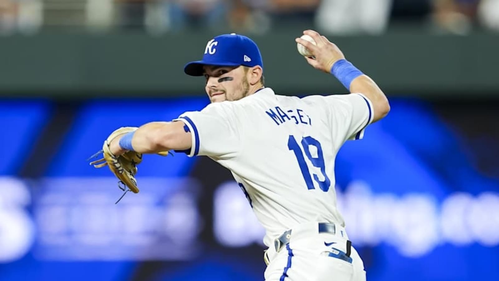 Kansas City Royals Infield is Story to Watch in Spring Training, Per Insider