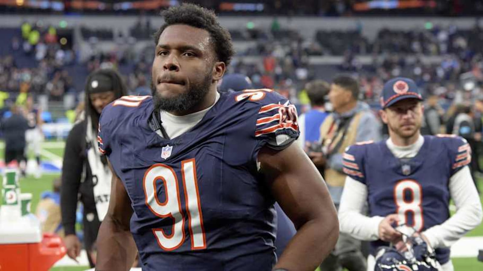 Bears finish signing process with Chris Williams and three others