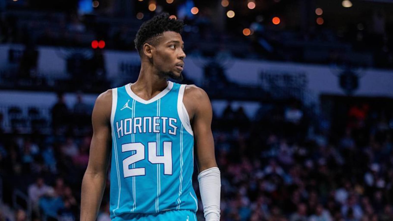 Tre Mann Out, Grant Williams Starts vs Magic