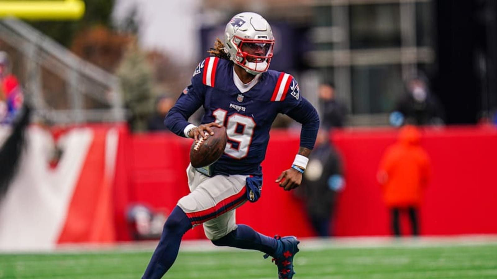 Patriots Predicted to Make Intriguing QB Trade
