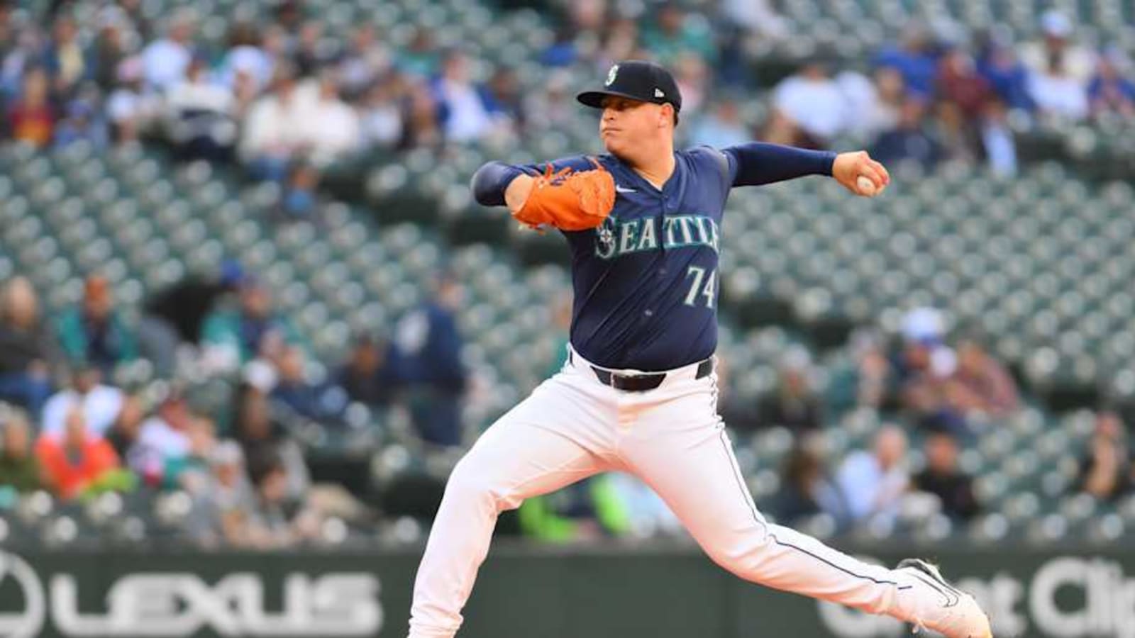 Seattle Mariners Remove Valuable Pitcher From 40-Man Roster
