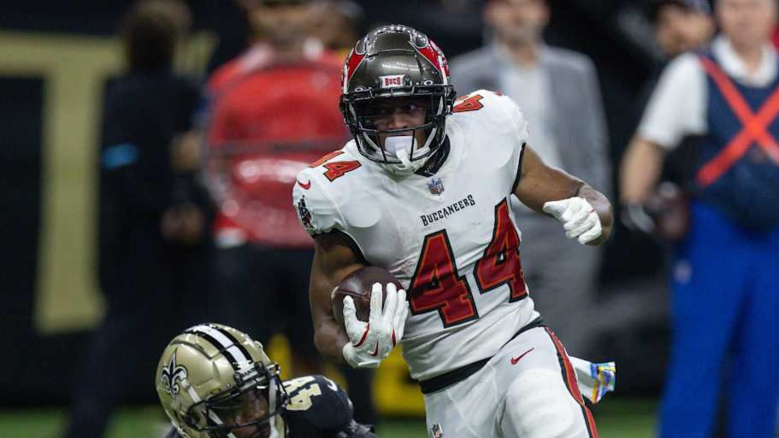 Bucs RB Named NFC Offensive Player Of The Week