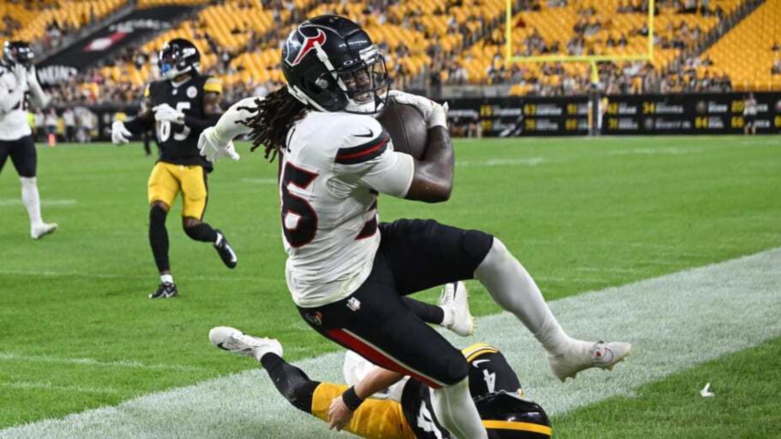 Texans DB Carted Off After Injury vs. Rams