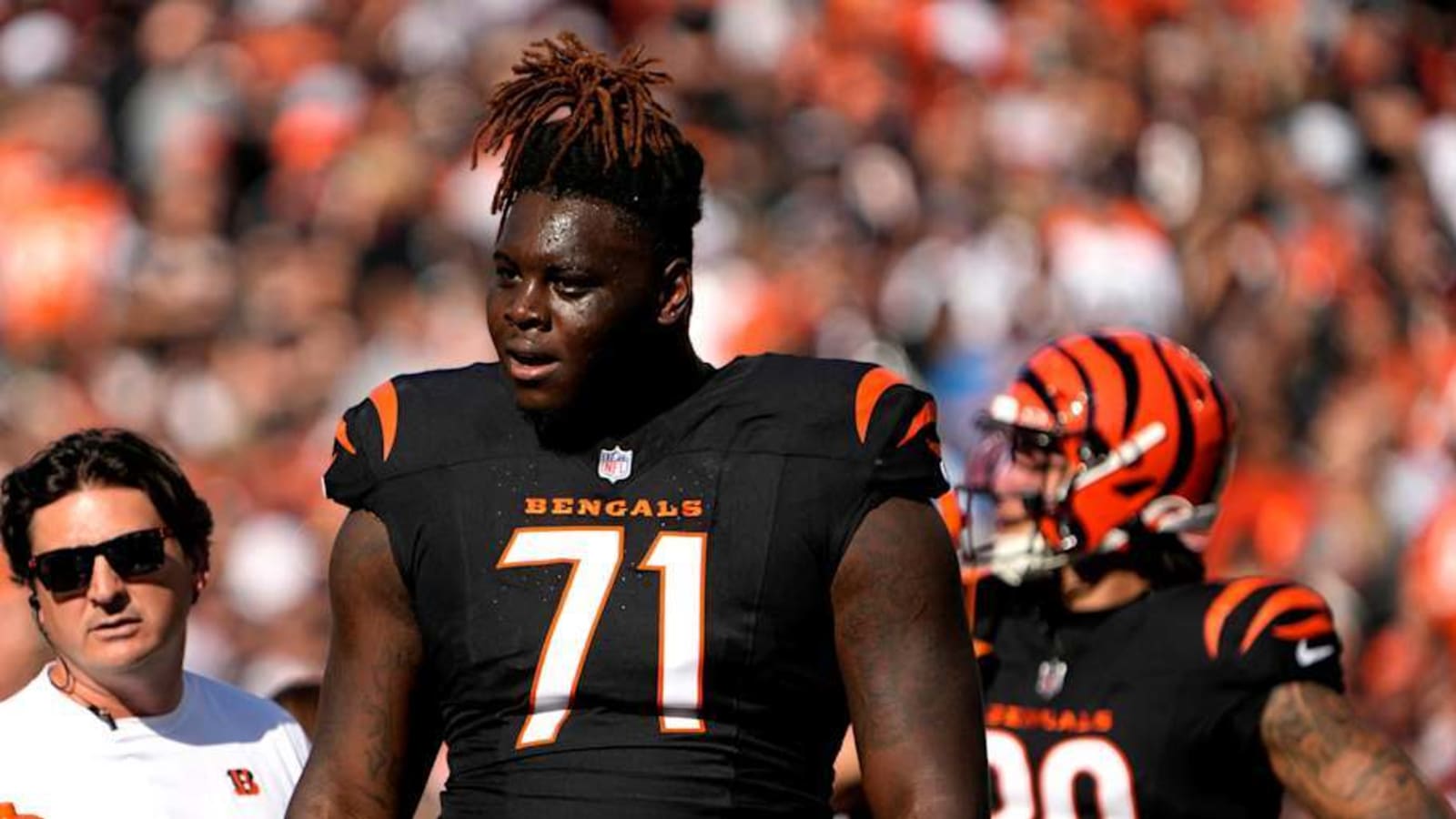 Amarius Mims&#39; Day Appears to be Done After Bengals Rookie Suffers Ankle Injury vs Browns