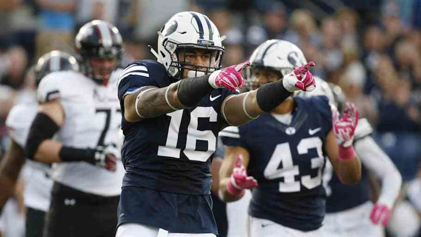 BYU Gets an Early Commitment from Edge Rusher PJ Takitaki
