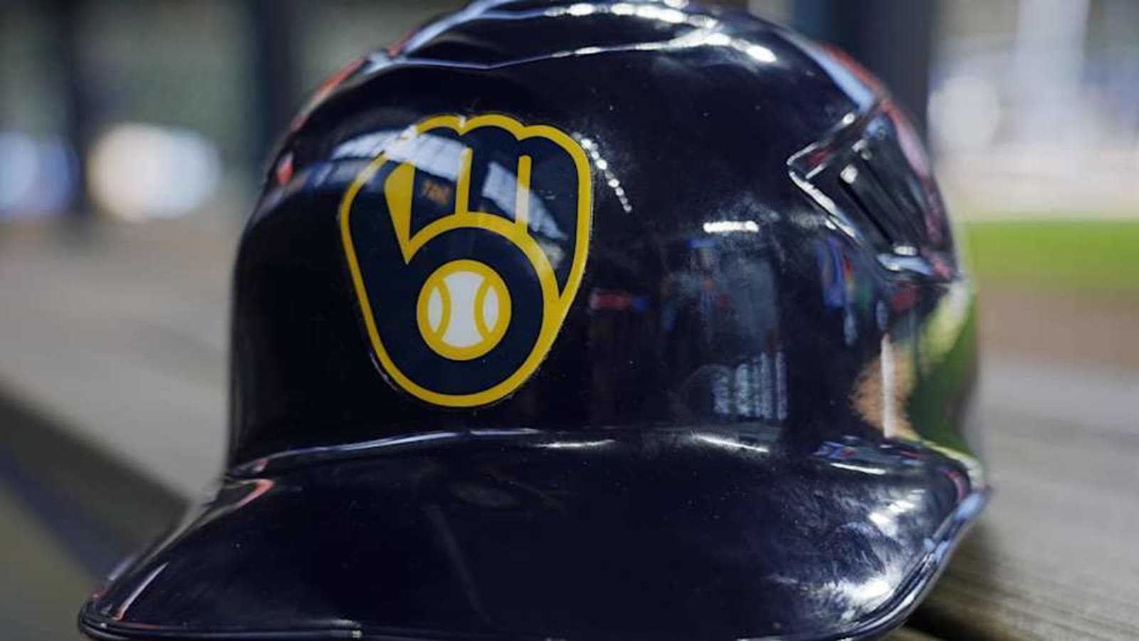 MLB Insider Makes Bold Brewers-Cubs Prediction