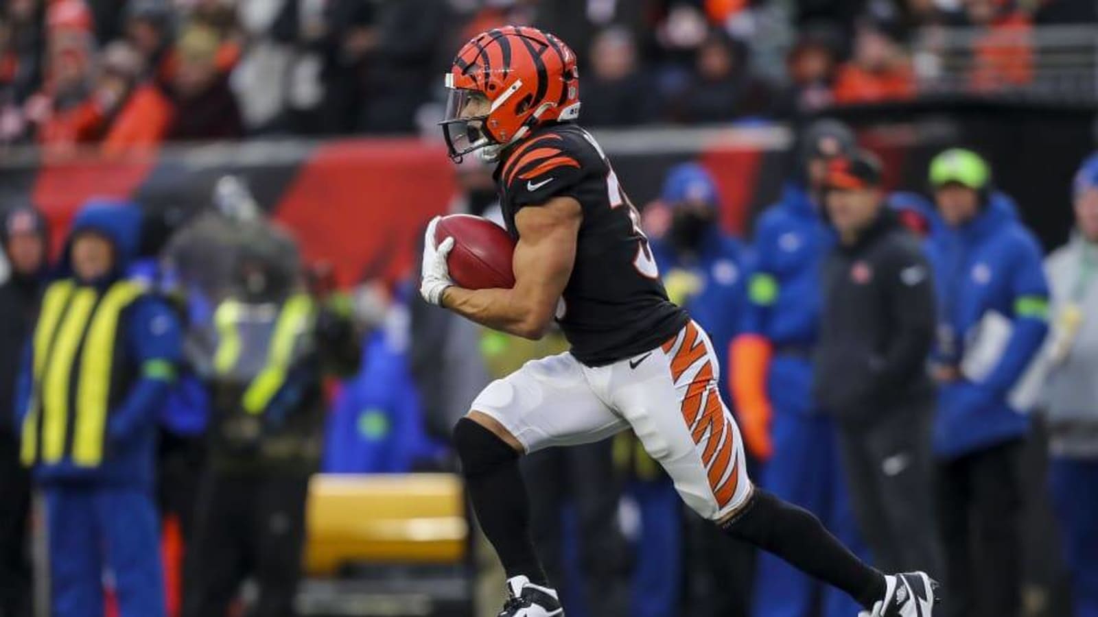 PFF Names Chase Brown, Jordan Battle on 2024 All-Breakout Team