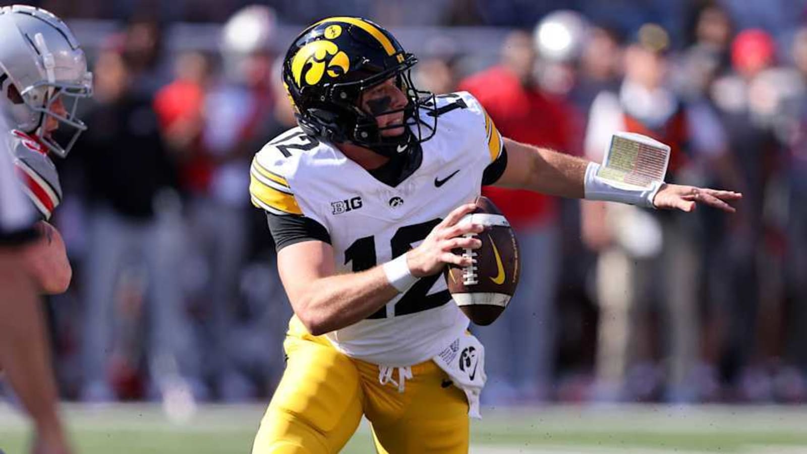 Insider Drops Bombshell on Iowa&#39;s QB Situation