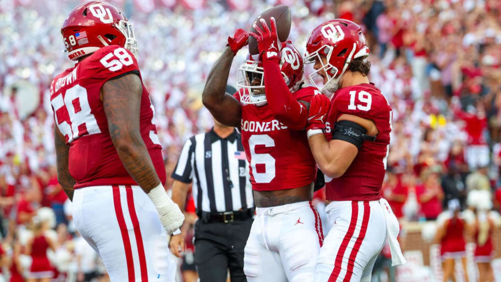 &#39;Explosive&#39; WR Deion Burks Enjoyed an Oklahoma Debut to Remember