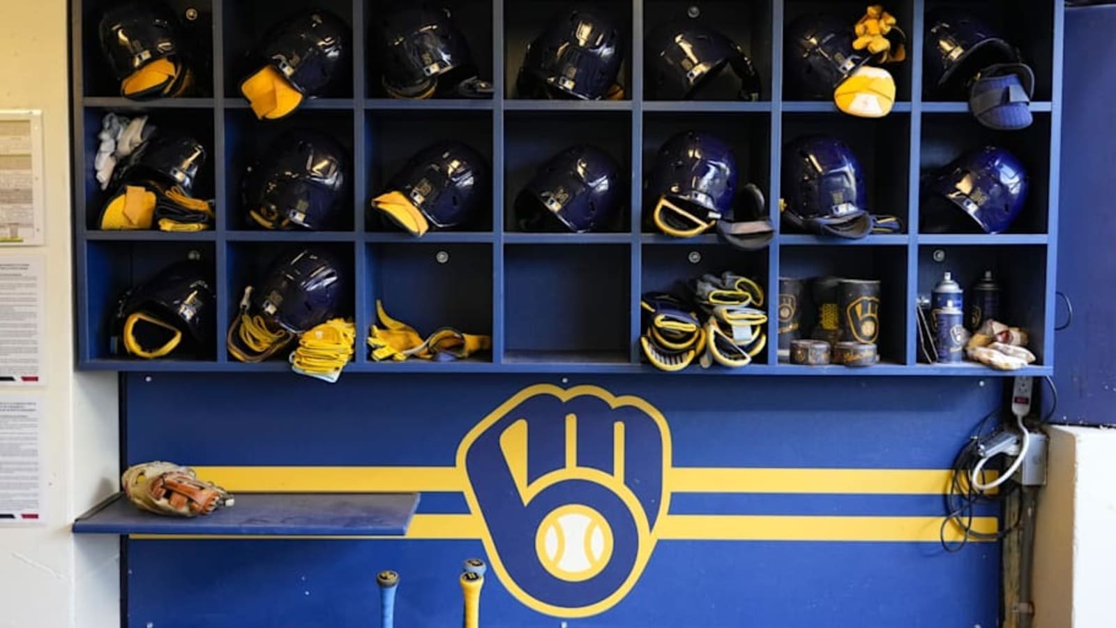 Brewers Phenom Emerging As Pat Murphy&#39;s &#39;Favorite Prospect&#39;