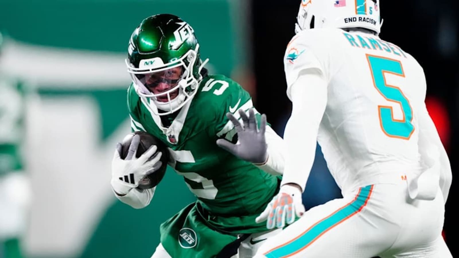 Jets&#39; Justin Fields Has Simple Message After Garrett Wilson Reunion