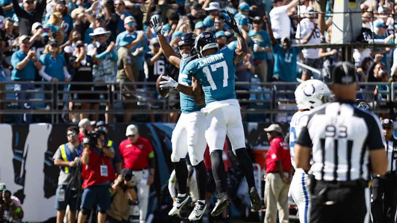 Former Jaguars Tight End Visiting Pair of AFC West Teams