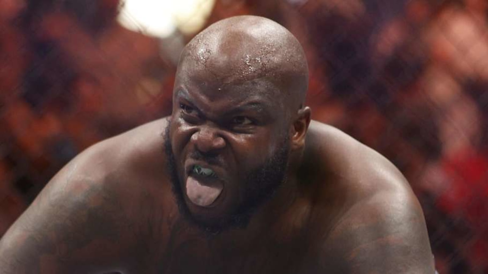 Derrick Lewis to fight 6&#39;8' wrecking machine in UFC main event