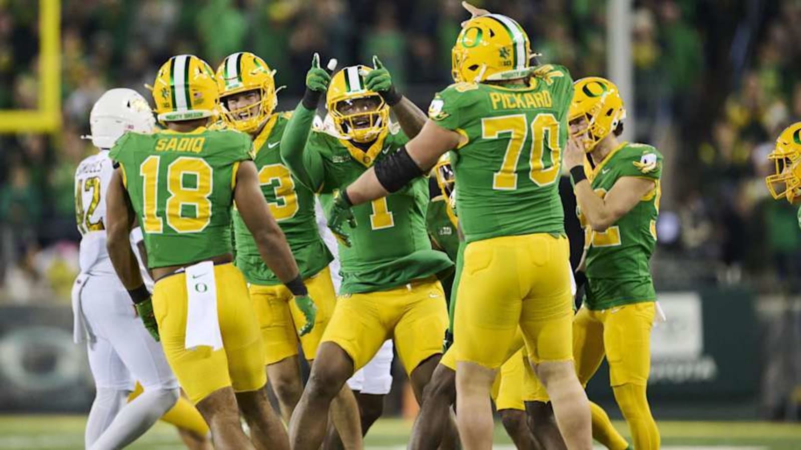 Oregon Ducks&#39; Jordan Burch Earns MVP in Win Over Maryland Terrapins