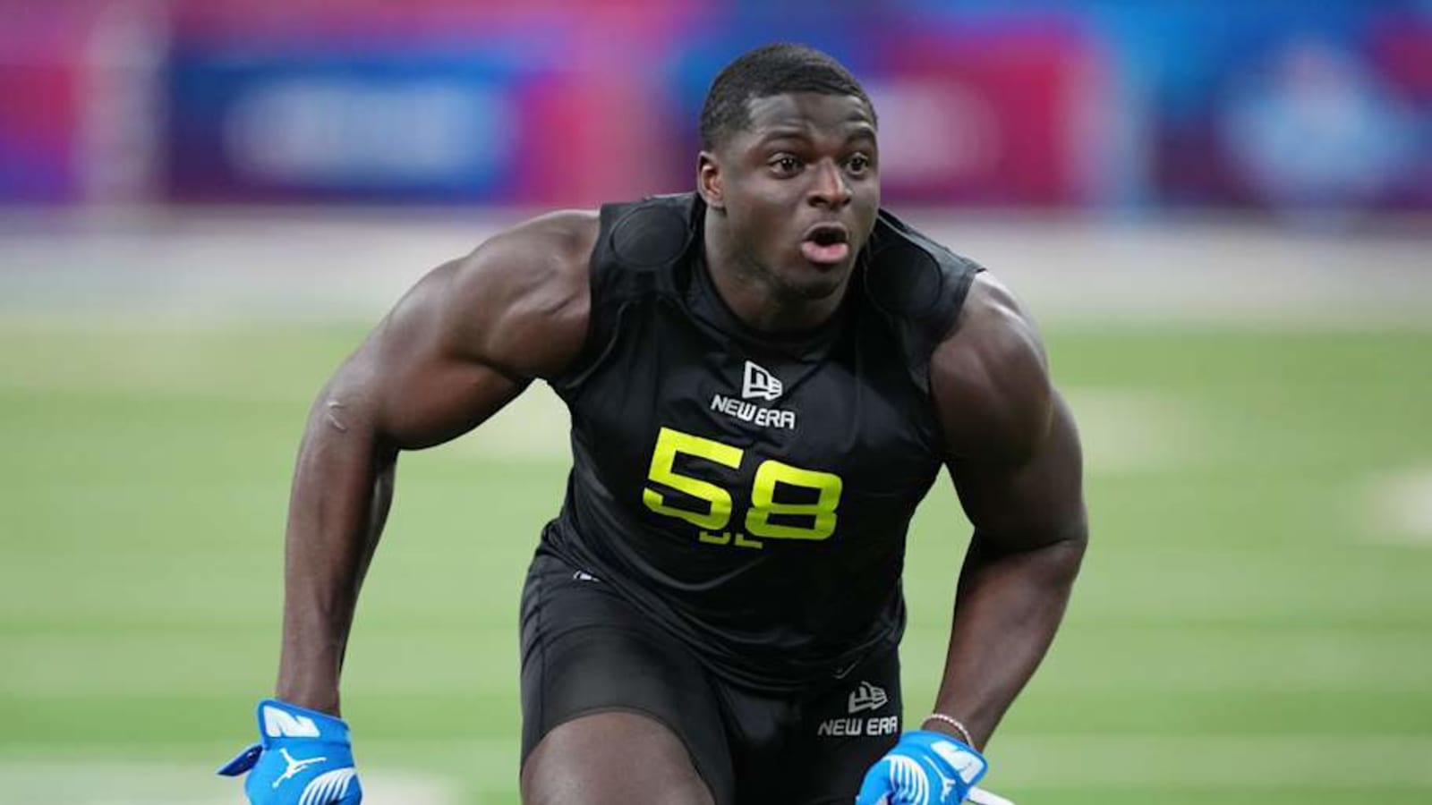 Eagles Hosting Edge Rusher Whose Draft Stock Is "Exploding"