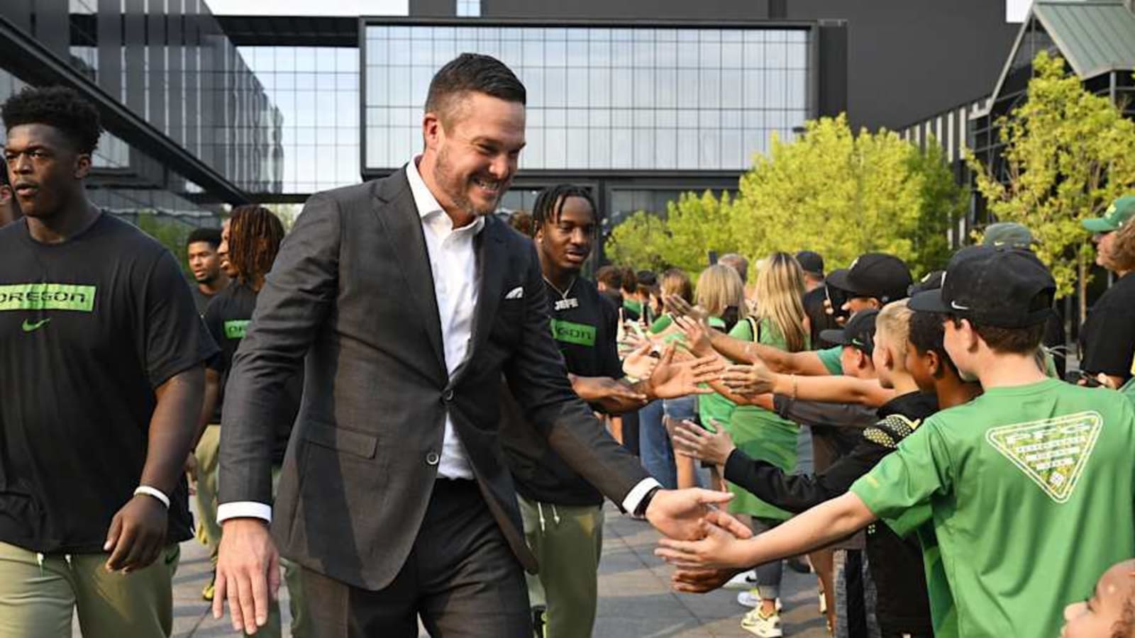 Oregon Ducks Hosting Three 4-Star Flip Targets From Michigan, Washington, Cal