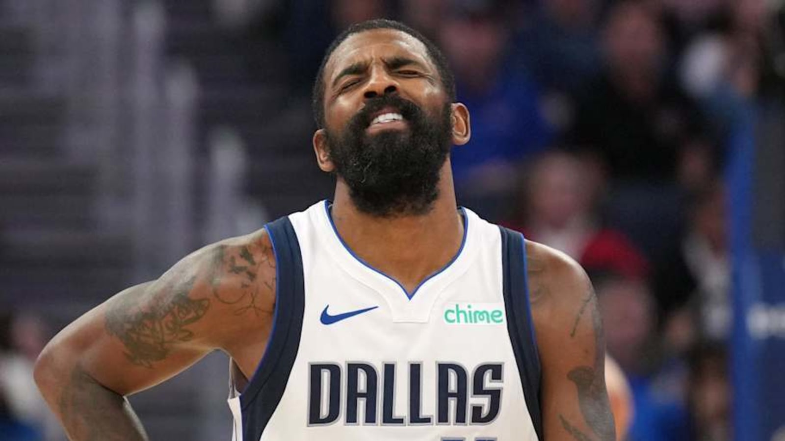 Kyrie Irving suffers serious injury in Mavericks-Kings