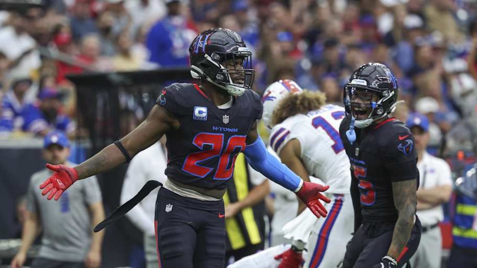Texans Win on Last-Second FG vs. Bills
