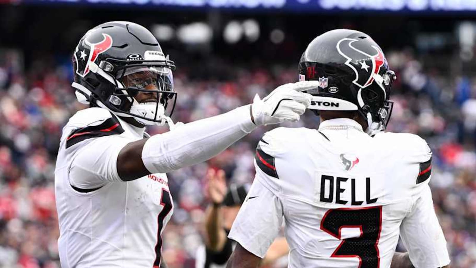 Texans Receivers Step Up in Win vs. Patriots