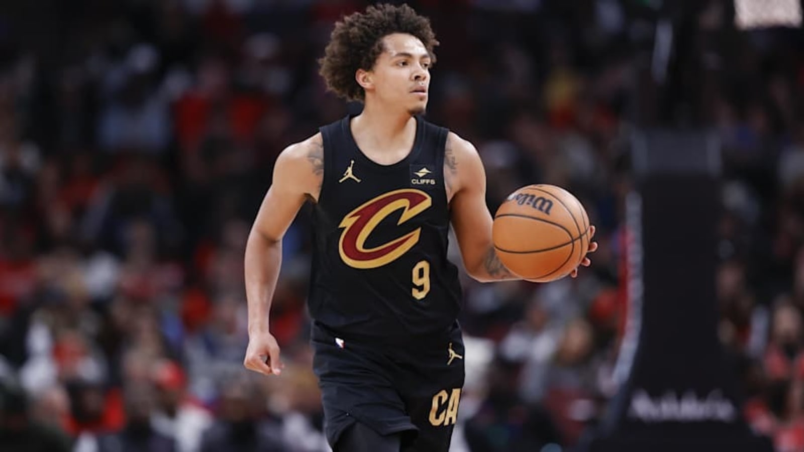 Report: Cavaliers &#39;Insisted&#39; On Keeping Vital Player In Hawks Trade Talks