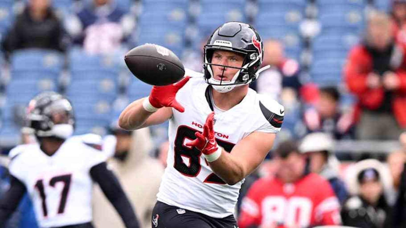 Texans TE Undergoes Emergency Surgery Before Dolphins Game