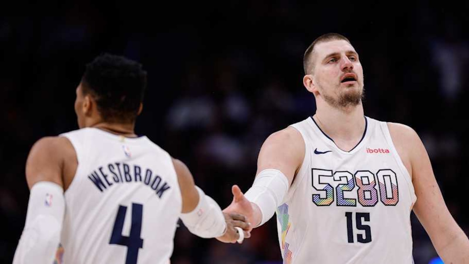 Nikola Jokic&#39;s Absurd Pass to Russell Westbrook vs Warriors Goes Viral