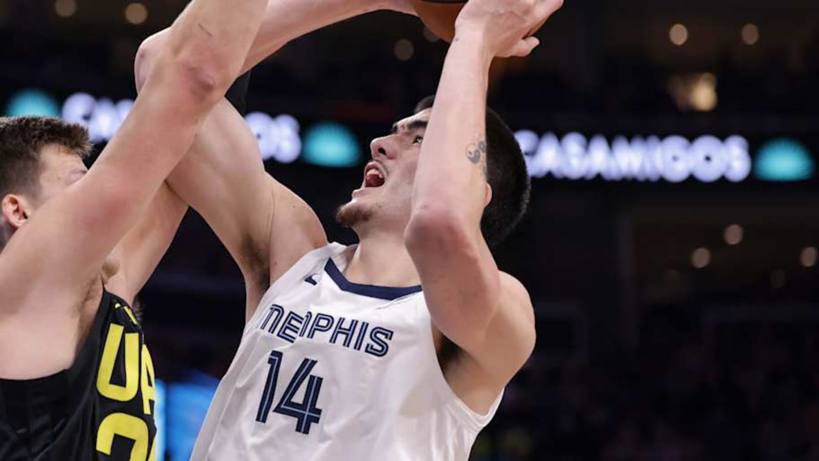 Grizzlies’ Zach Edey Looks to Bounce Back Against Rockets