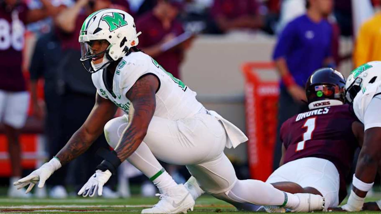 Under-the-radar edge rusher among top-5 targets for Seahawks in Round 1