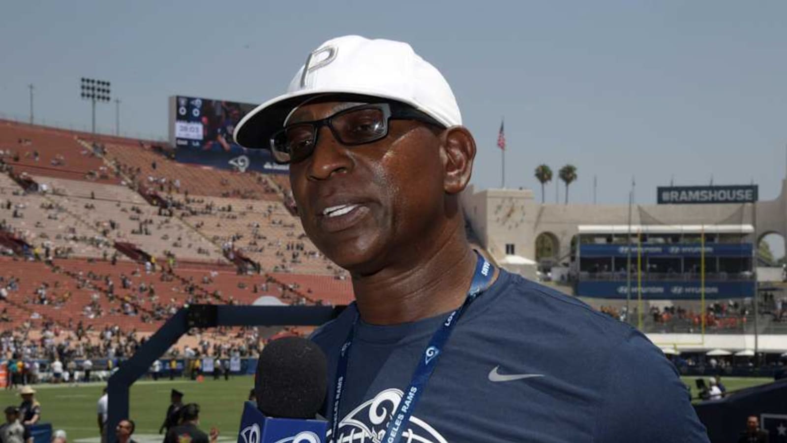 Legend Eric Dickerson Sings Praises for NIL, Denounces NCAA, &#39;I Hate Them&#39;