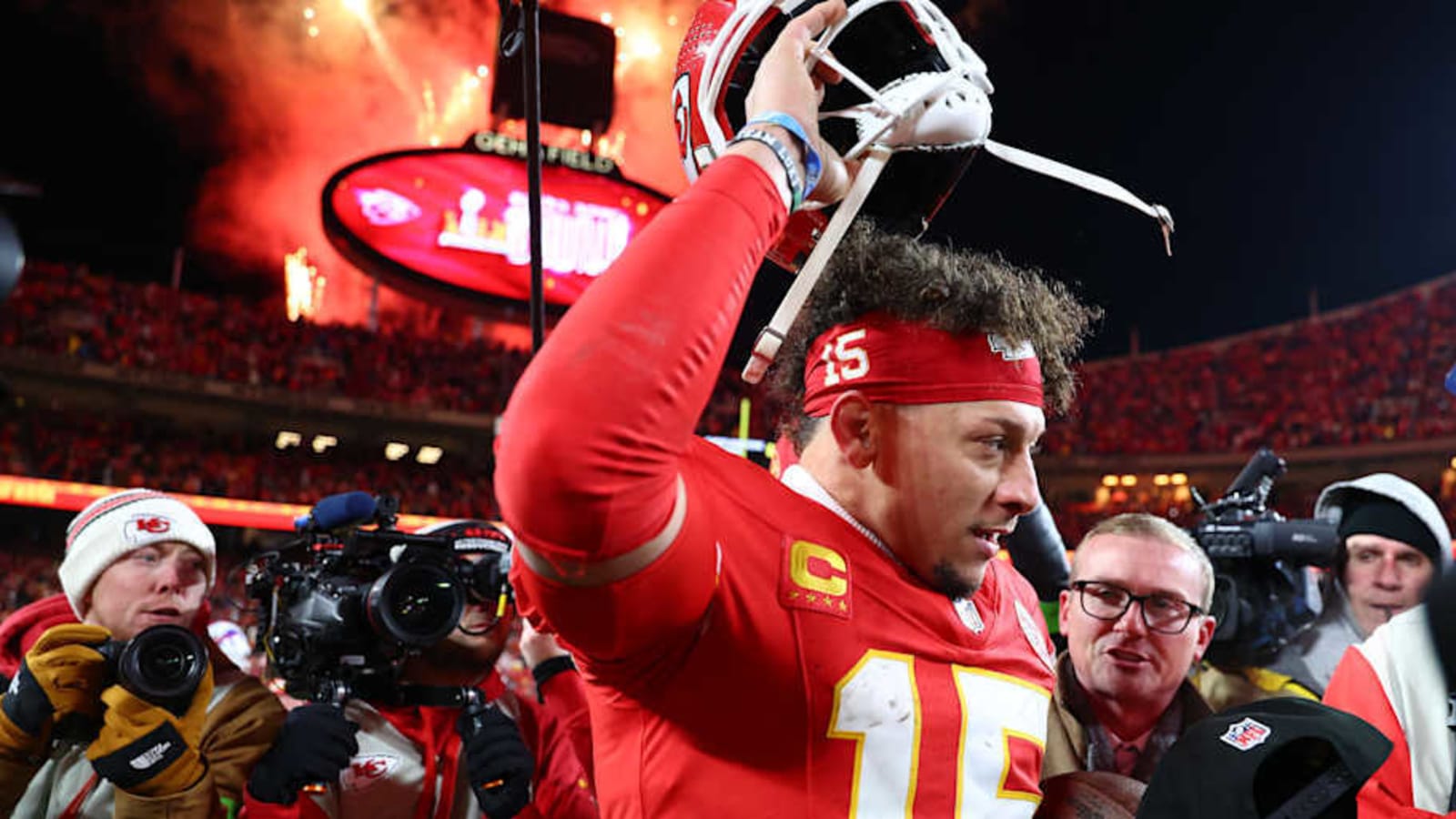 Would Patrick Mahomes be the G.O.A.T. had he been drafted by the Chicago Bears?