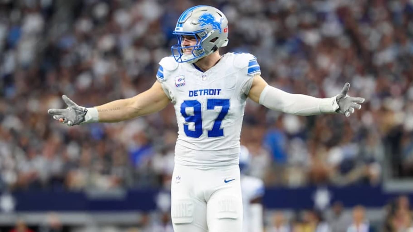 Early Aidan Hutchinson Defensive Player of the Year odds are right on the mark