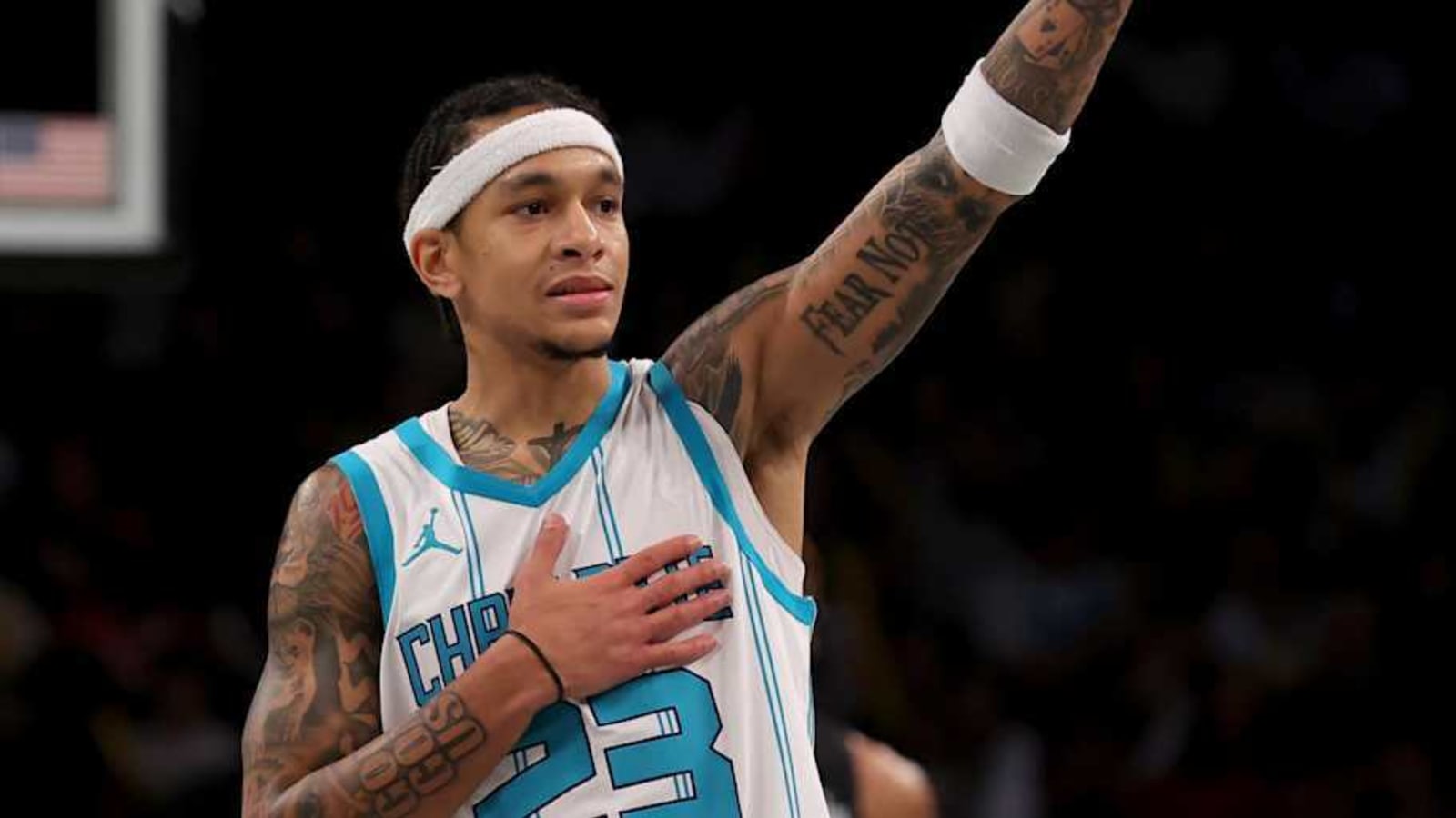 What do the Hornets do with Tre Mann?