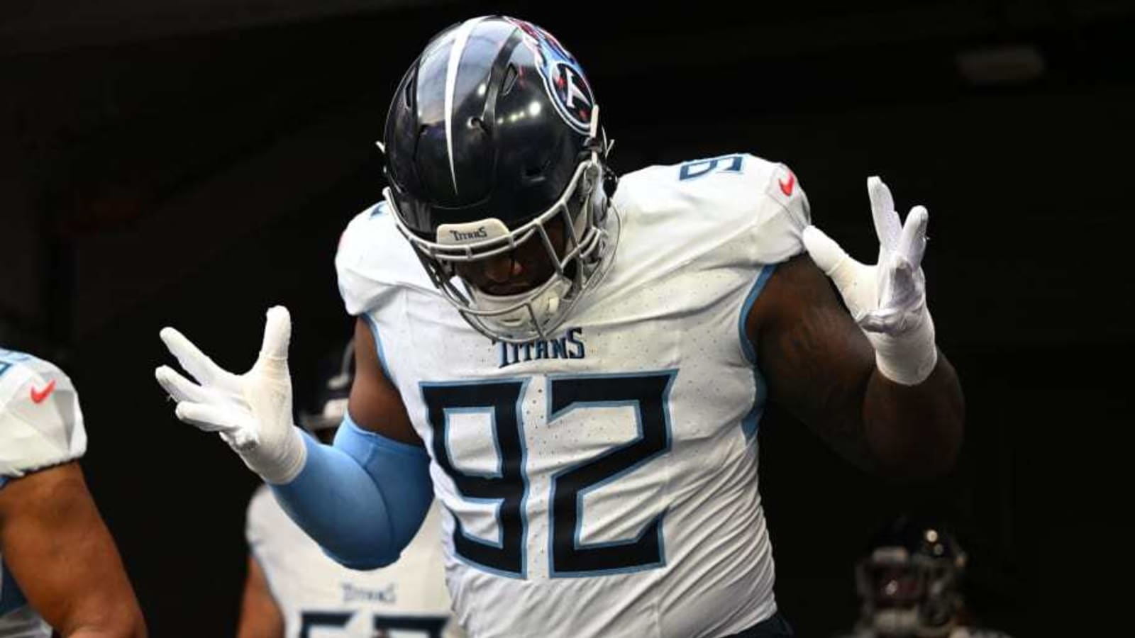 Panthers Sign Former Titans DT