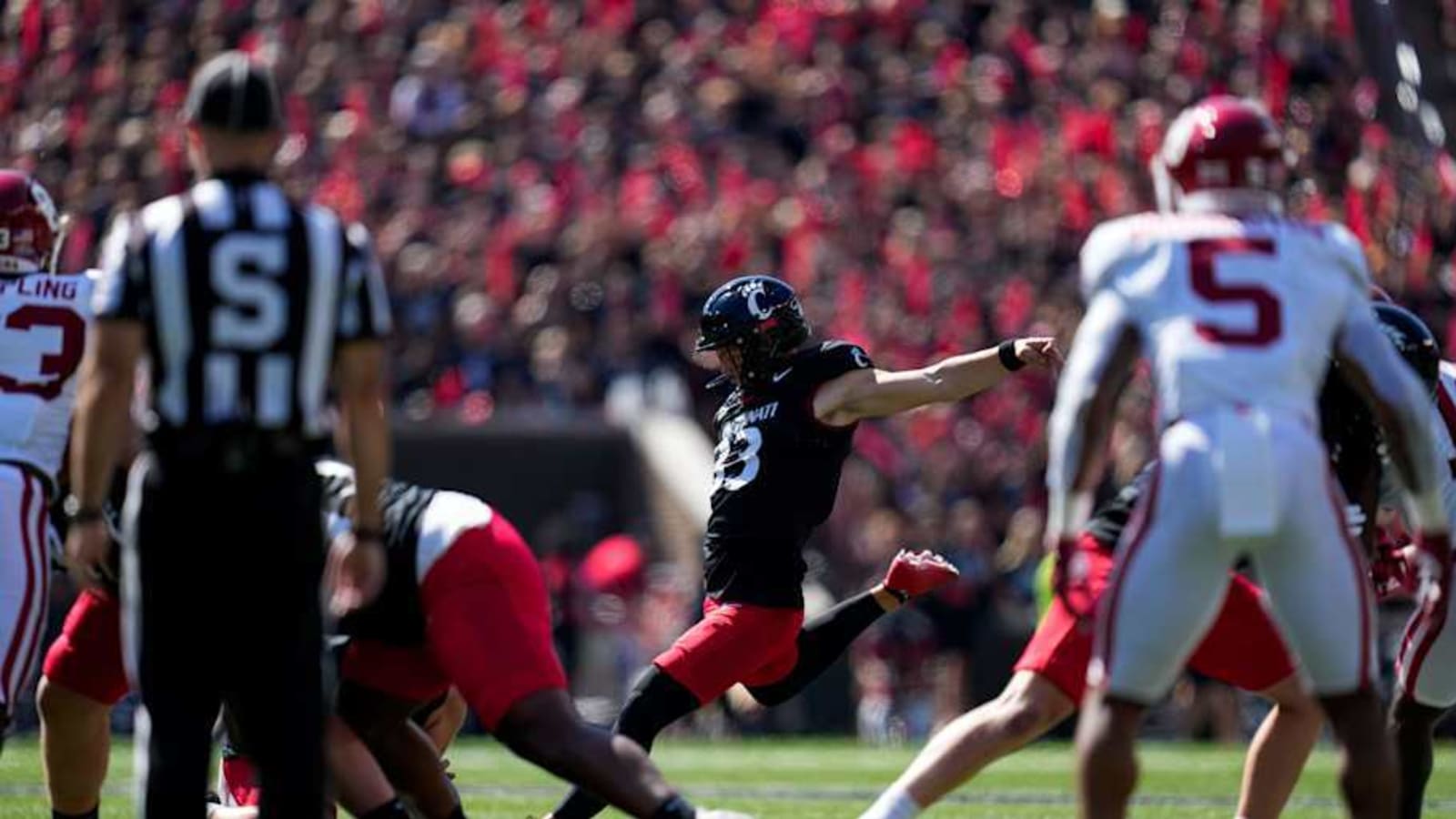 Cincinnati Bearcats Kicker Carter Brown Announces Transfer Portal Entry