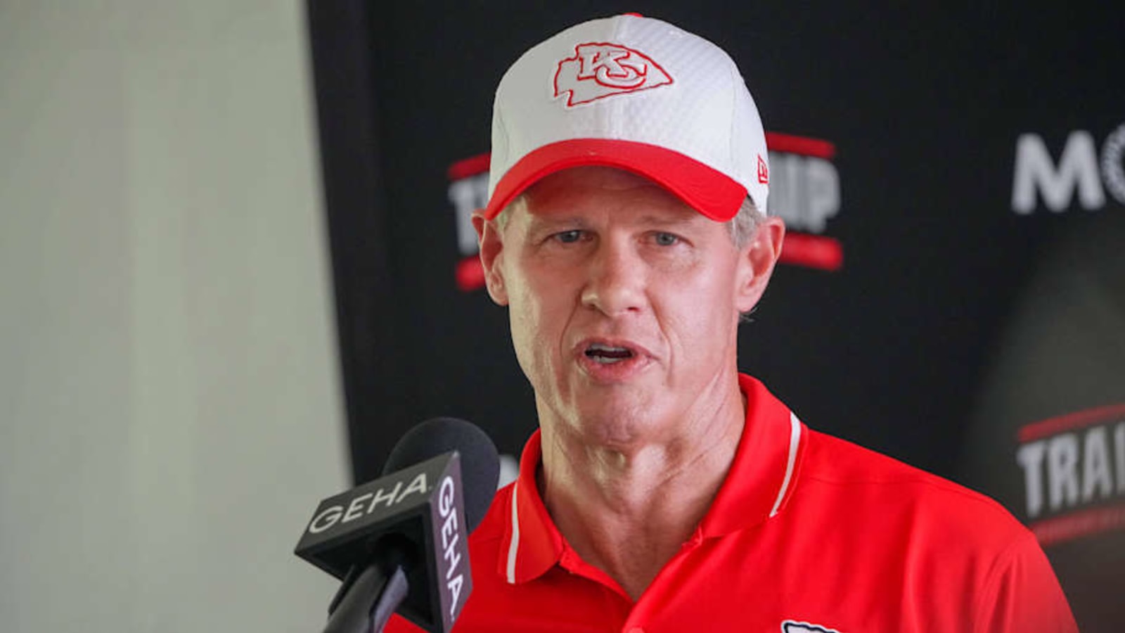 Chiefs Owner Clark Hunt Explains Team&#39;s Decision to Reunite with Kareem Hunt