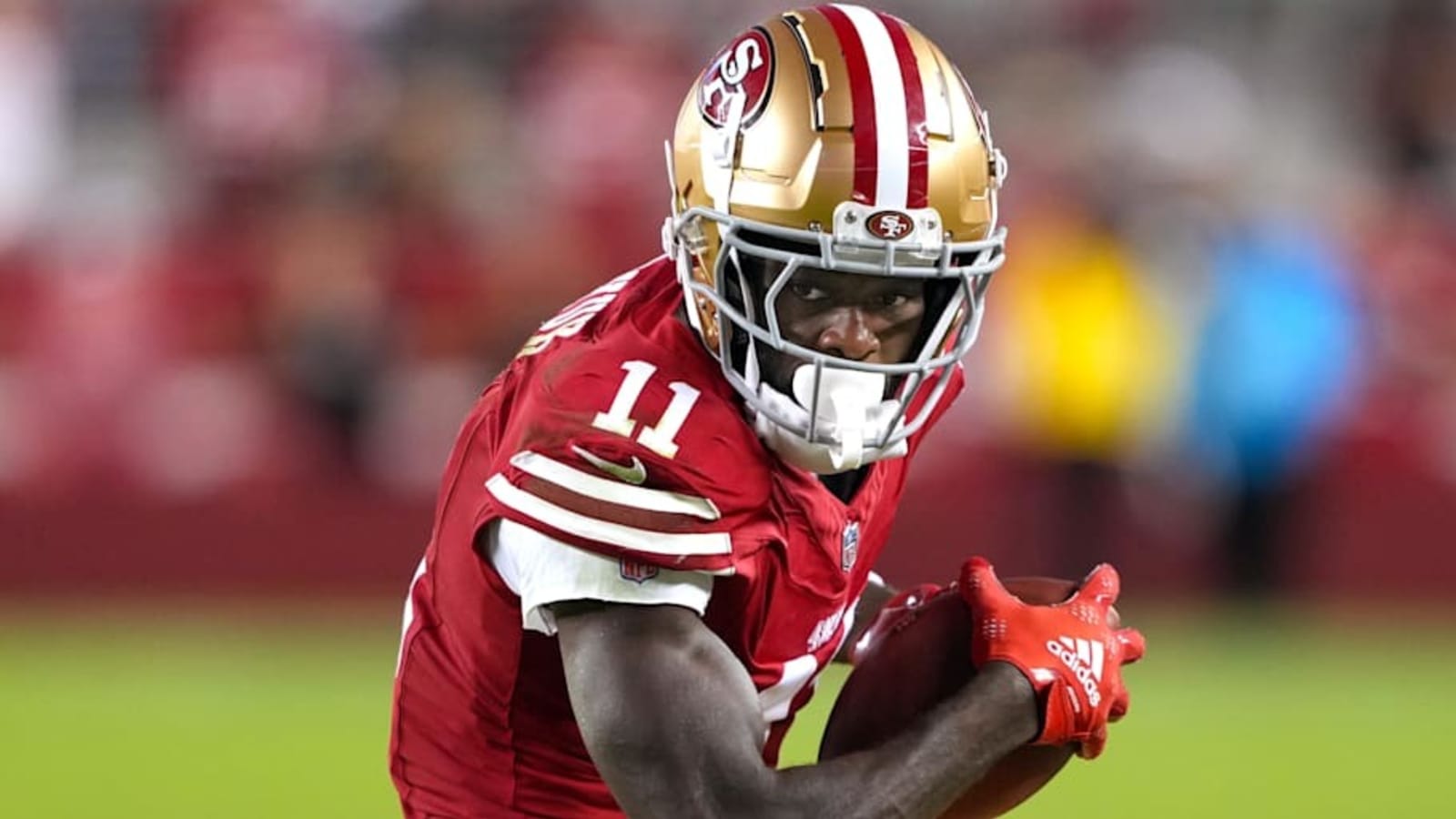 Insider Predicts Patriots Land Star WR in Blockbuster Trade