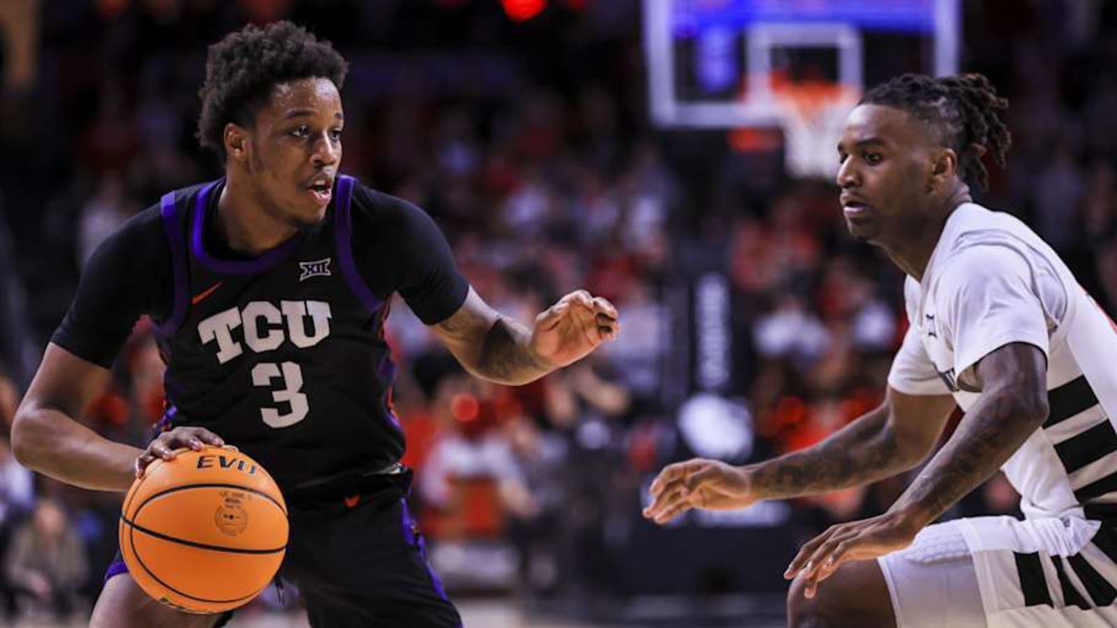 Men’s Basketball: Frogs fall to Bearcats 75-63