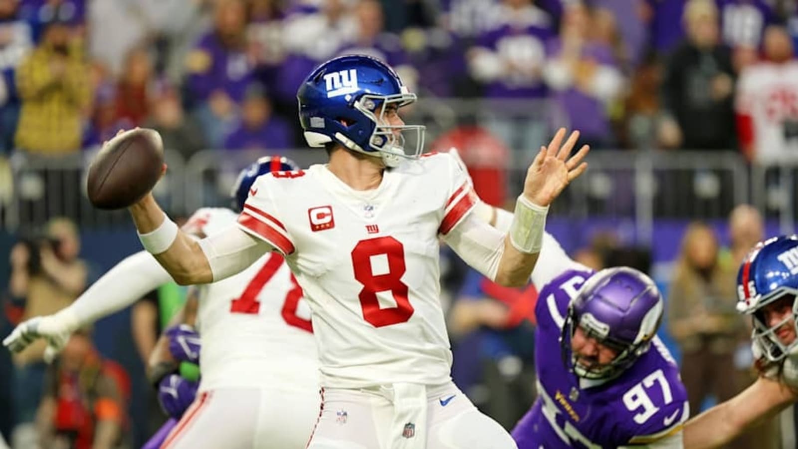 Report: Vikings &#39;absolutely do want Daniel Jones&#39;